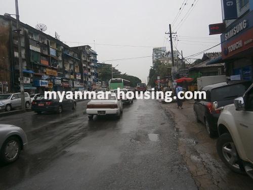 Myanmar real estate - for rent property - No.2350 - An apartment in Kamaryut is ready for rent! - View of the road.