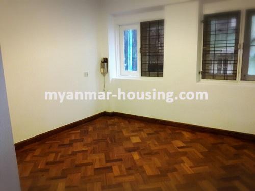 Myanmar real estate - for rent property - No.2360 - Available room in Anawrahta condo in Kamaryut! - bedroom view