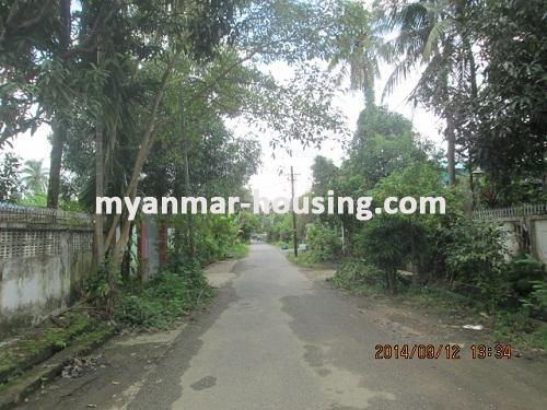 Myanmar real estate - for rent property - No.2552 - House in safe and clean area in South Okkalapa! - View of the street.