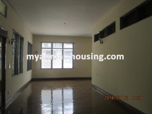 Myanmar real estate - for rent property - No.2553 - One stroey lovely house in quiet and clean area! - View of the partition.