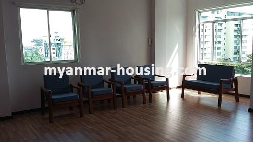 ミャンマー不動産 - 賃貸物件 - No.2635 - Good news for those who want to live near Dagon Centre II, Myaynigone, Sanchaung! - view of the living room