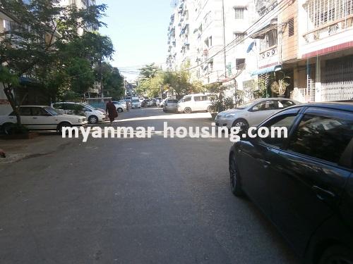 Myanmar real estate - for rent property - No.2771 - Good apartment for rent in Tharmway ! - View of the street.