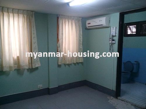 ミャンマー不動産 - 賃貸物件 - No.3001 - Landed House with Reasonable Price located in Mayangone Township! - Master Bed Room