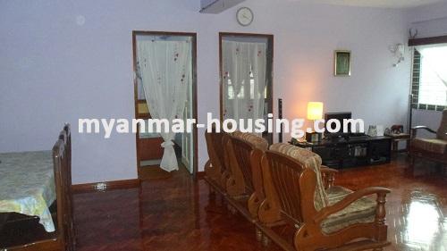 ミャンマー不動産 - 賃貸物件 - No.3217 - A Good apartment for rent in Zaw Ti Ka Housing. - View of the living room