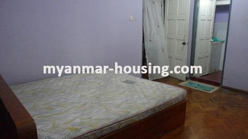 ミャンマー不動産 - 賃貸物件 - No.3217 - A Good apartment for rent in Zaw Ti Ka Housing. - View of the bed room