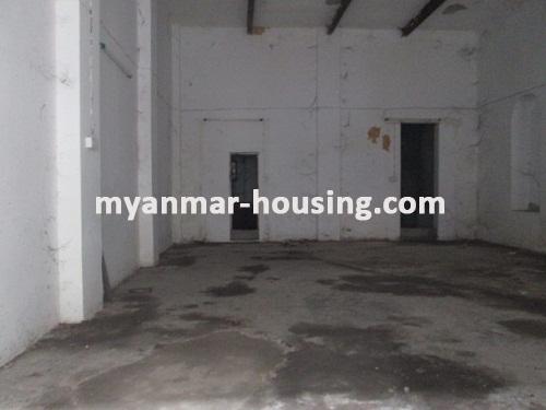 Myanmar real estate - for rent property - No.3241 - An apartment for rent in BotaHtaung Township. - View of the room