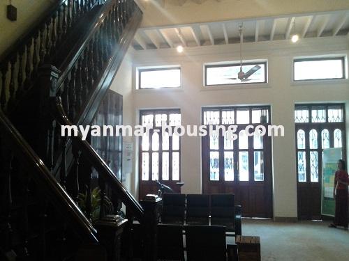 ミャンマー不動産 - 賃貸物件 - No.3383 - A Three Storey landed House for rent in Lanmadaw Township. - View of the Living room