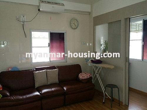 ミャンマー不動産 - 賃貸物件 - No.3765 - An apartment for rent in Thirimingalar Street, Sanchaung Township. - View of the Living room