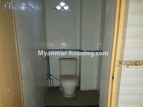 Myanmar real estate - for rent property - No.4125 - A good condominium for rent in Ahlone. - Toilet