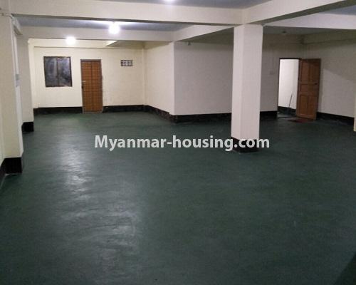 ミャンマー不動産 - 賃貸物件 - No.4295 - First Floor with no lift for rent in Kyee Myint Daing! - hall view