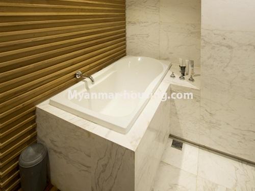 Myanmar real estate - for rent property - No.4515 - New standard condominium penthouse with full facilities in Mandalay! - bathtub in master bedroom