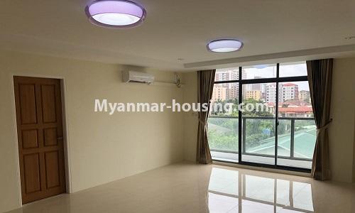 ミャンマー不動産 - 賃貸物件 - No.4598 - Newly built Condominium room for rent near Hladan Junction, Kamaryut! - living room view