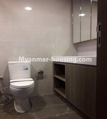 缅甸房地产 - 出租物件 - No.4785 - 2BHK Room in The Central Condominium for rent in Yankin! - another bathroom view