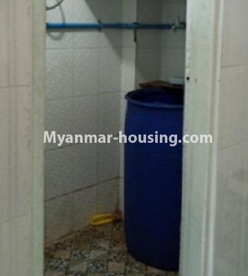 Myanmar real estate - for rent property - No.4808 - Fourth floor apartment room rent in Downtown! - bathroom view