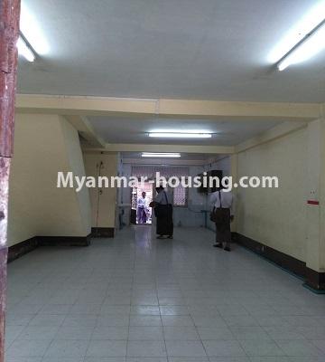 ミャンマー不動産 - 賃貸物件 - No.4809 - Shop House for rent in Nyaung Tan Housing, Pazundaung! - first floor hall view
