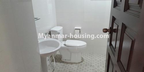 ミャンマー不動産 - 賃貸物件 - No.4811 - Luxurious Pyay Garden Residential Room for rent in Sanchaung Township. - another bathrom view