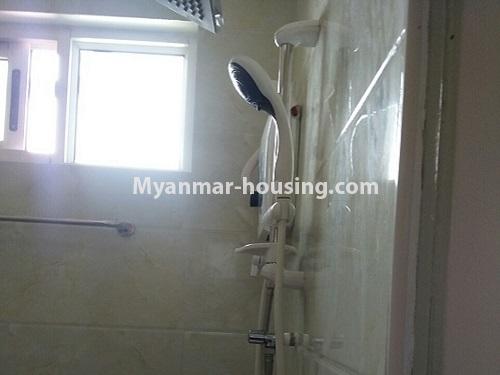 缅甸房地产 - 出租物件 - No.4839 -  River View Penthouse for rent in China Town, Yangon Downtown! - bathroom view