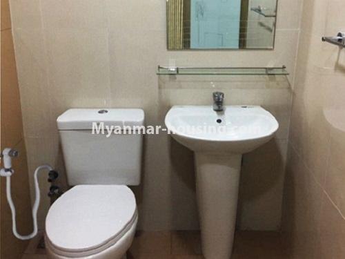 ミャンマー不動産 - 賃貸物件 - No.4852 - 3 BHK Pearl Condominium room for rent in Bahan! - bathroom view