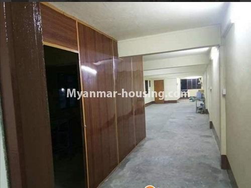 ミャンマー不動産 - 賃貸物件 - No.4874 - 7th Floor apartment room for rent on Thein Phyu Road! - bedroom view