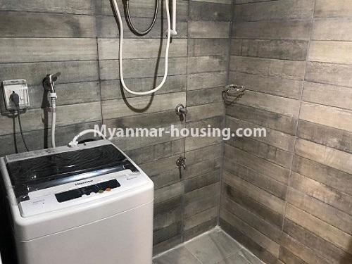 ミャンマー不動産 - 賃貸物件 - No.4884 - 2 BHK UBC condominium room for rent in Thin Gann Gyun! - bathroom view