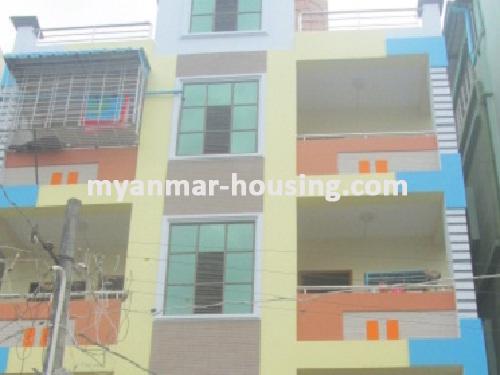 缅甸房地产 - 出售物件 - No.2150 - Hall type apartment for sale in Thinganngyun! - View of the building.