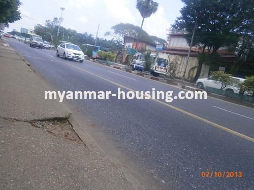 Myanmar real estate - for sale property - No.2151 - Nice DNA Tower now for sale ! - View of the Pyay  road.