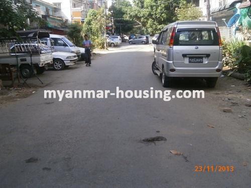 Myanmar real estate - for sale property - No.2219 - Nice location for Sale in Sanchaung Township - View of the street.