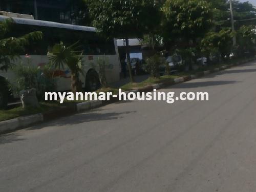 Myanmar real estate - for sale property - No.2898 - Apartment for sale on Bargayar road! - View of the road.