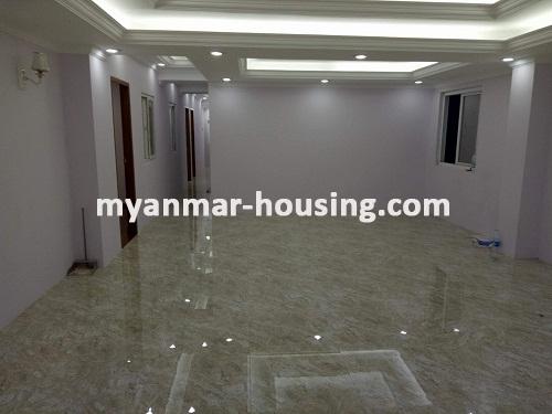 ミャンマー不動産 - 売り物件 - No.3012 - Good Condominium for sale in Kamaryut Township. - View of the Living room