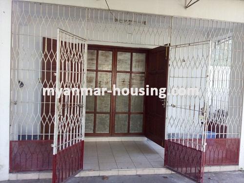 ミャンマー不動産 - 売り物件 - No.3014 - A good landed house for sale in Hlaing Thar Yar Township. - View of the Door