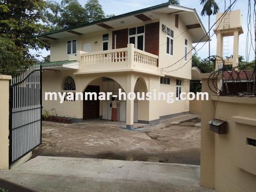 ミャンマー不動産 - 売り物件 - No.3030 - A landed house for sale in 7mile at Mayangone Township. - View of the Building