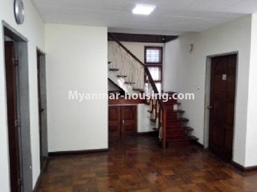 缅甸房地产 - 出售物件 - No.3099 - Landed House for sale in Bahan Township. - View of the living room