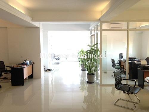 缅甸房地产 - 出售物件 - No.3107 - Good room for sale in Hninsi Condo. - View of the Living room