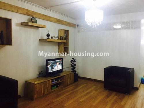 ミャンマー不動産 - 売り物件 - No.3116 - An apartment for sale in Pazundaung! - living room