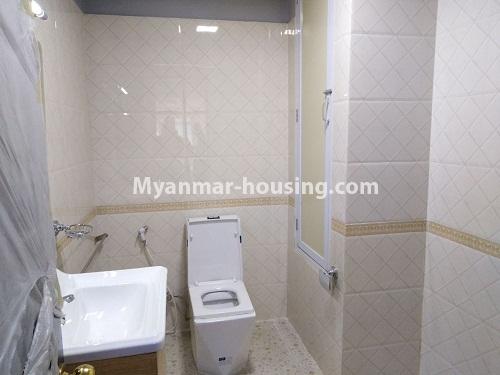 Myanmar real estate - for sale property - No.3154 - New condo room for sale in Pazundaung! - bathroom