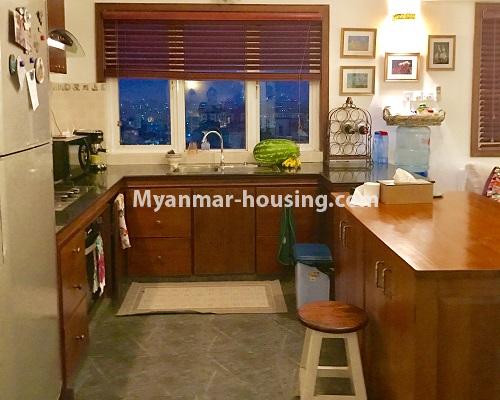 Myanmar real estate - for sale property - No.3174 - Nicely decorated and furnished two bedroom condominium room for sale near Kandawgyi! - kitchen 