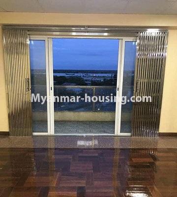 Myanmar real estate - for sale property - No.3325 - Standard River View Point Condo room for sale in Ahlone! - living room