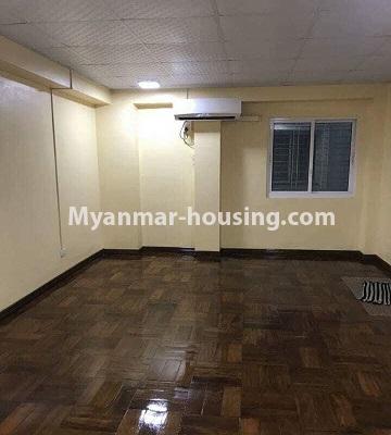 Myanmar real estate - for sale property - No.3325 - Standard River View Point Condo room for sale in Ahlone! - master bedroom