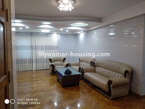 缅甸房地产 - 出售物件 - No.3383 - Newly built condominium room for sale on Laydaungkan Road, Than Gann Gyun! - living room view