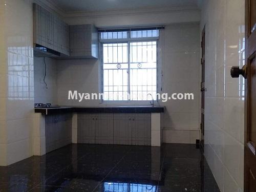 缅甸房地产 - 出售物件 - No.3383 - Newly built condominium room for sale on Laydaungkan Road, Than Gann Gyun! - kitchen view