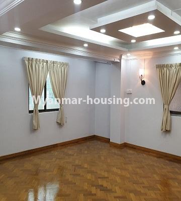 缅甸房地产 - 出售物件 - No.3430 - Newly renovated 2BHK apartment room for sale in Sanchaung! - living room view