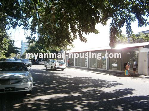 Myanmar real estate - for rent property - No.1053 - Good for opening an office and a shop in Dagon ! - View of the outside