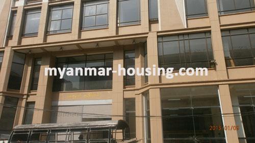 မြန်မာအိမ်ခြံမြေ - ငှားရန် property - No.1102 - N/AClose view of the building.