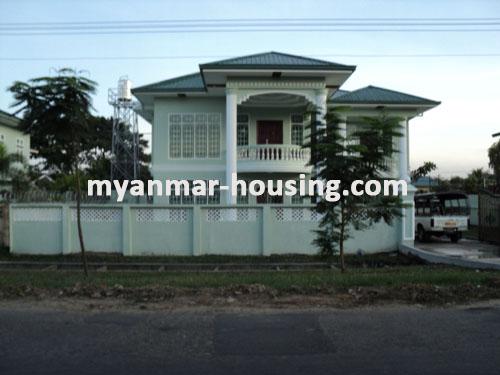 ミャンマー不動産 - 賃貸物件 - No.1110 - Grade landed house to rent in East Dagon. - Exterior view of the landed house.