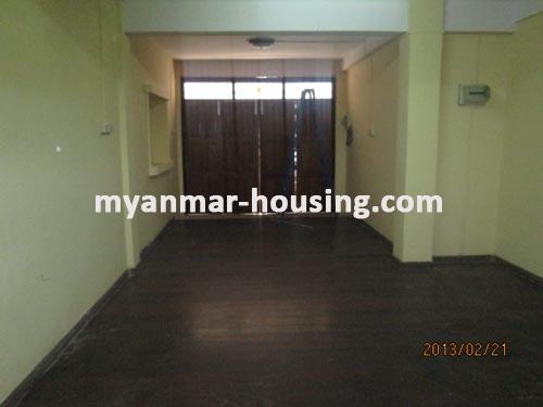 မြန်မာအိမ်ခြံမြေ - ငှားရန် property - No.1122 - N/AView of the room .