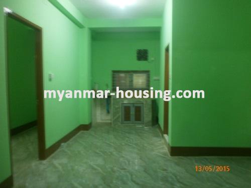 မြန်မာအိမ်ခြံမြေ - ငှားရန် property - No.1226 - Room in SInmalite Hiway Complex suitable for Residential! - View of the living room.