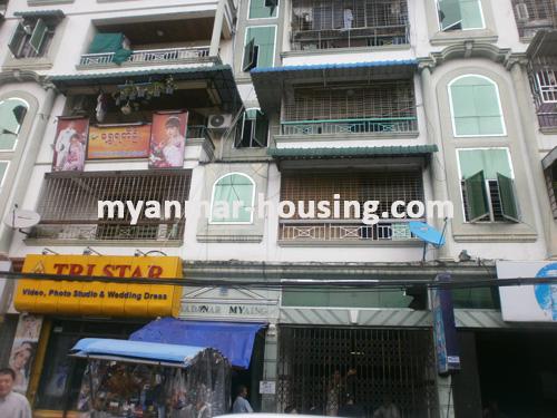 缅甸房地产 - 出租物件 - No.1320 - Great apartment in the best area of Myanmar! - View of the building.