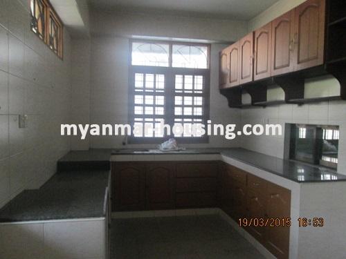 မြန်မာအိမ်ခြံမြေ - ငှားရန် property - No.1341 - N/AView of the kitchen room.