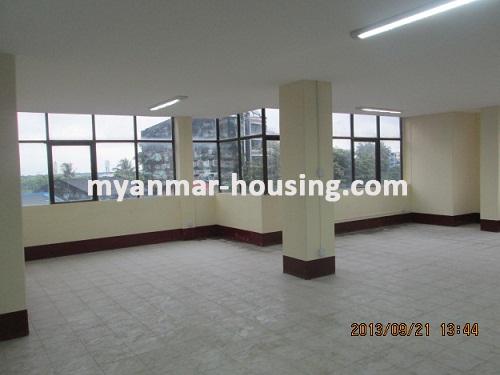 မြန်မာအိမ်ခြံမြေ - ငှားရန် property - No.1555 - N/AView of the living room