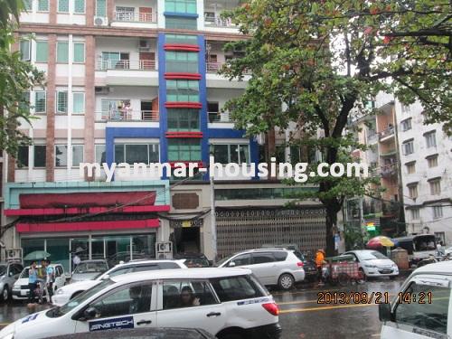 မြန်မာအိမ်ခြံမြေ - ငှားရန် property - No.1648 - N/AClose view of the building.